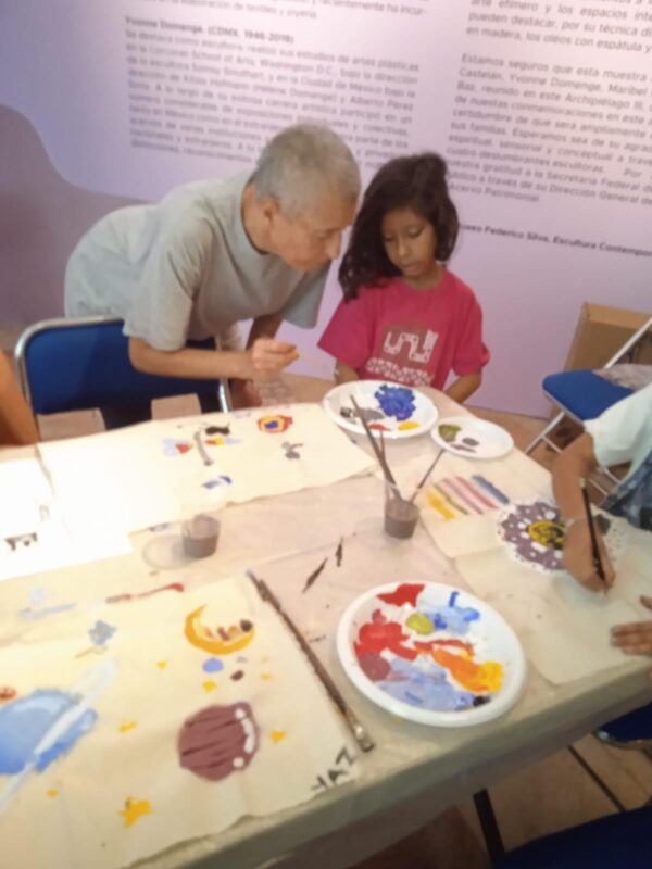 josefina temin pintando niños