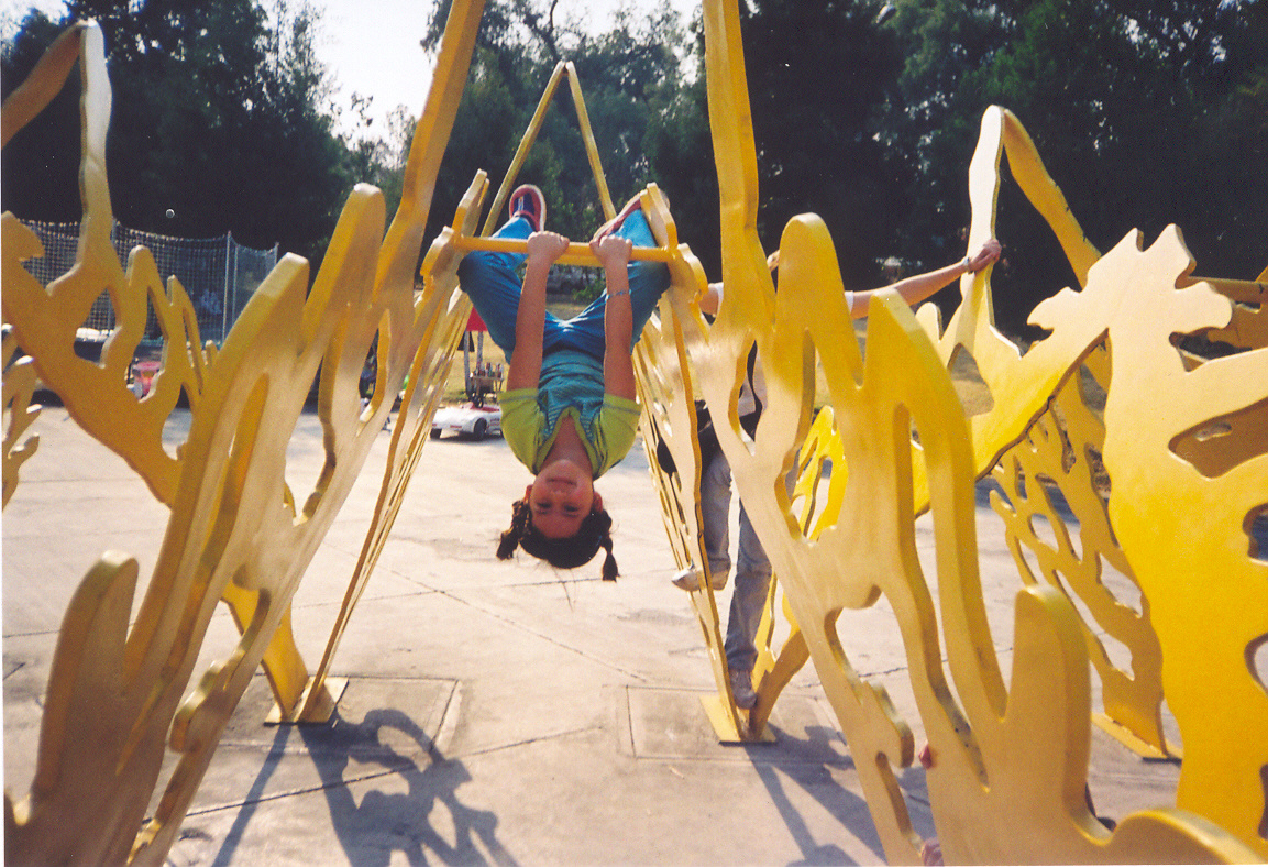 nina jugando i
